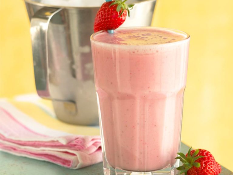 Berry Burst Smoothie recipe by Annabel Karmel