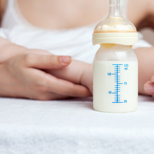 Breastfeeding friendly bottle feeding by Annabel Karmel