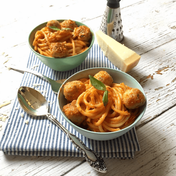 Chicken Balls with Spaghetti & Tomato Sauce recipe by Annabel Karmel